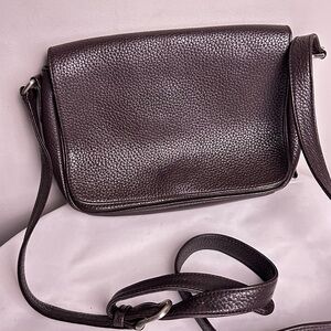 Elegant Brown Leather Crossbody Bag